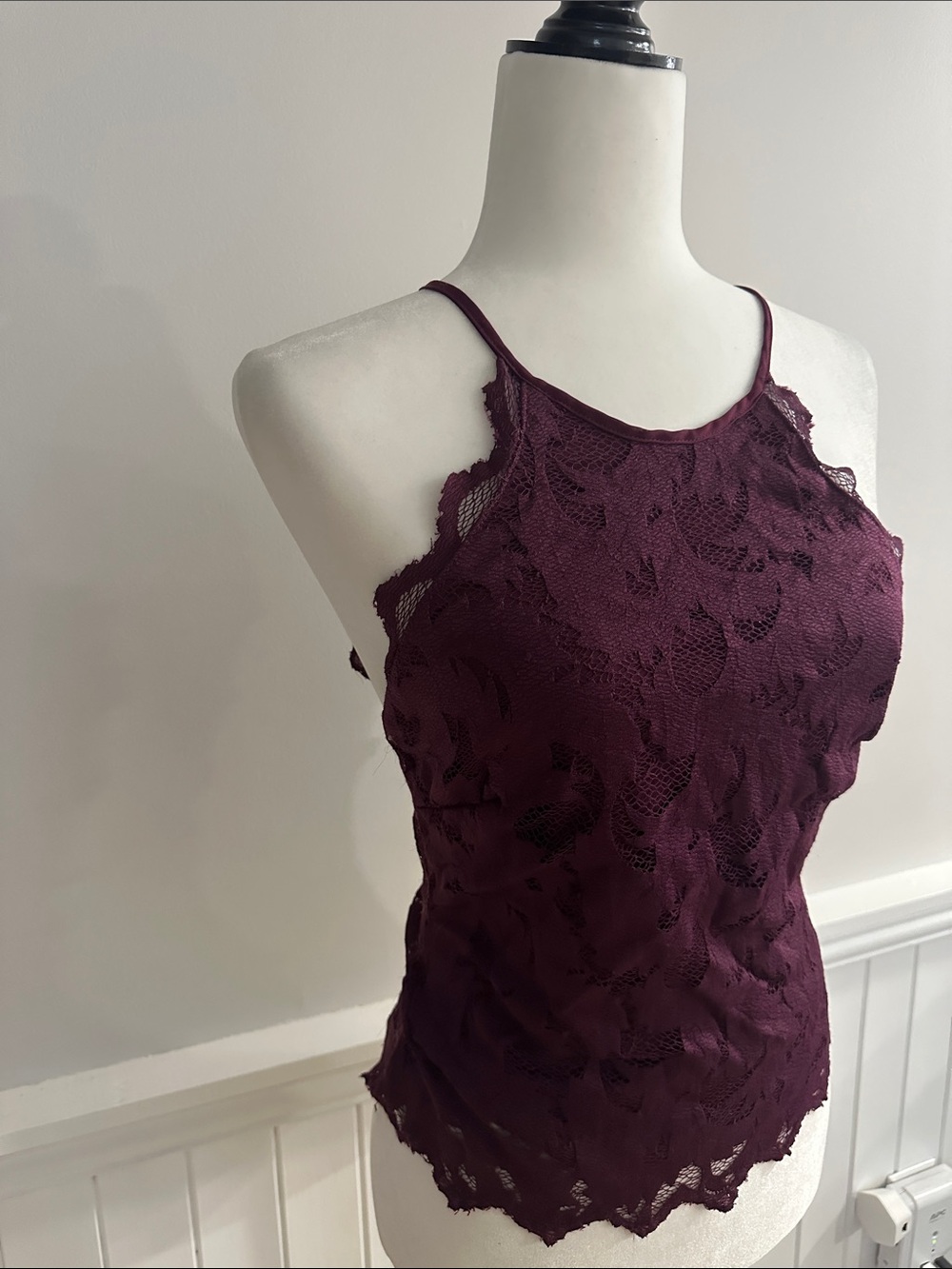 Women's Lace Halter Tank Top - Plum